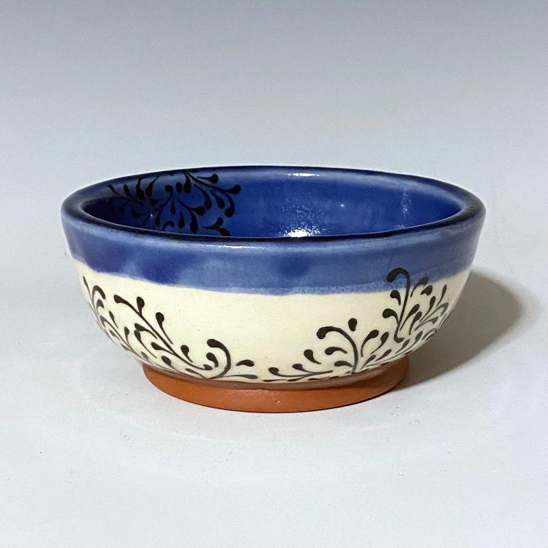 Black and Blue bowls